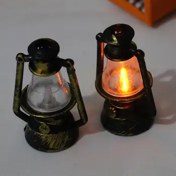 Miniatura Lampă Cu Ulei Păpuși Accesorii Lampă De Tavan Jucărie Pentru Copii Casă De Păpuși Decor Pretinde Ornamente Kerosen Scena Echols P9w4 Imagine 2